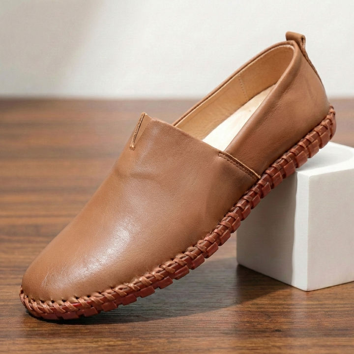 Claxton Leather Loafer