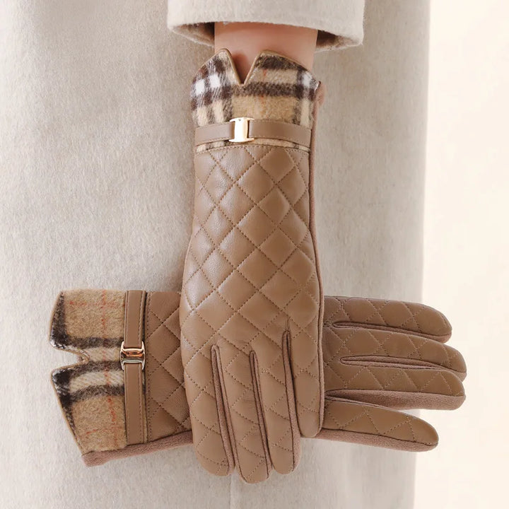 Scarlett Quilt Gloves