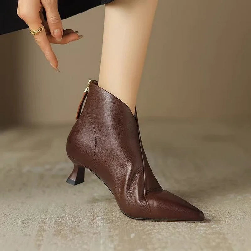 Vienna Kitten Heel Boot