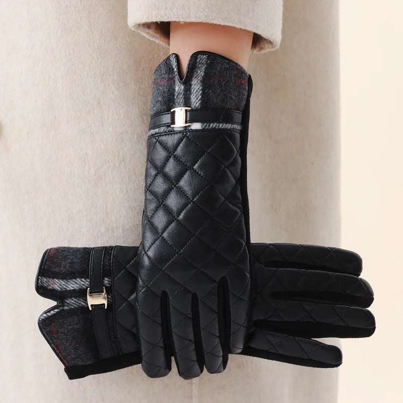 Scarlett Quilt Gloves