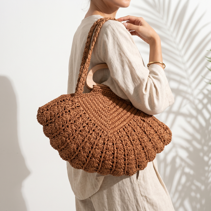 Elora Shell Straw Crossbody Bag