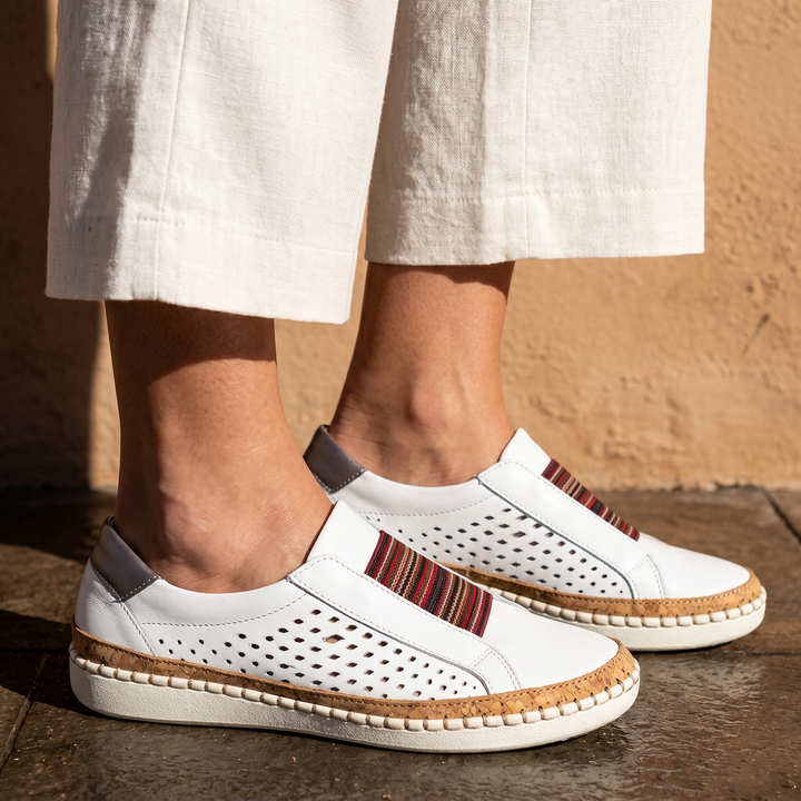 Melanie Orthopedic Leather Sneaker