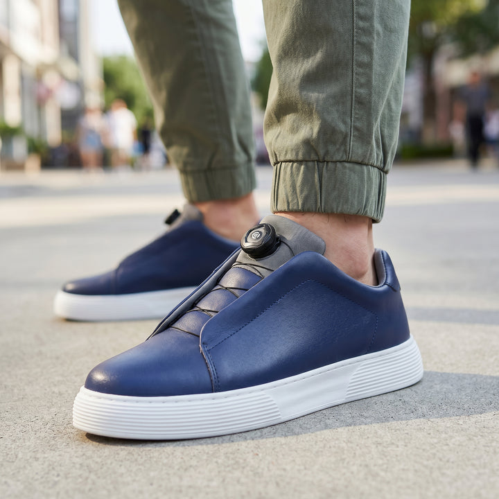Hudson Orthopedic Leather Sneaker